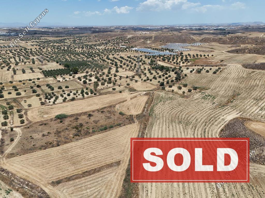 land sold tseri nicosia 1257000 image 12773014