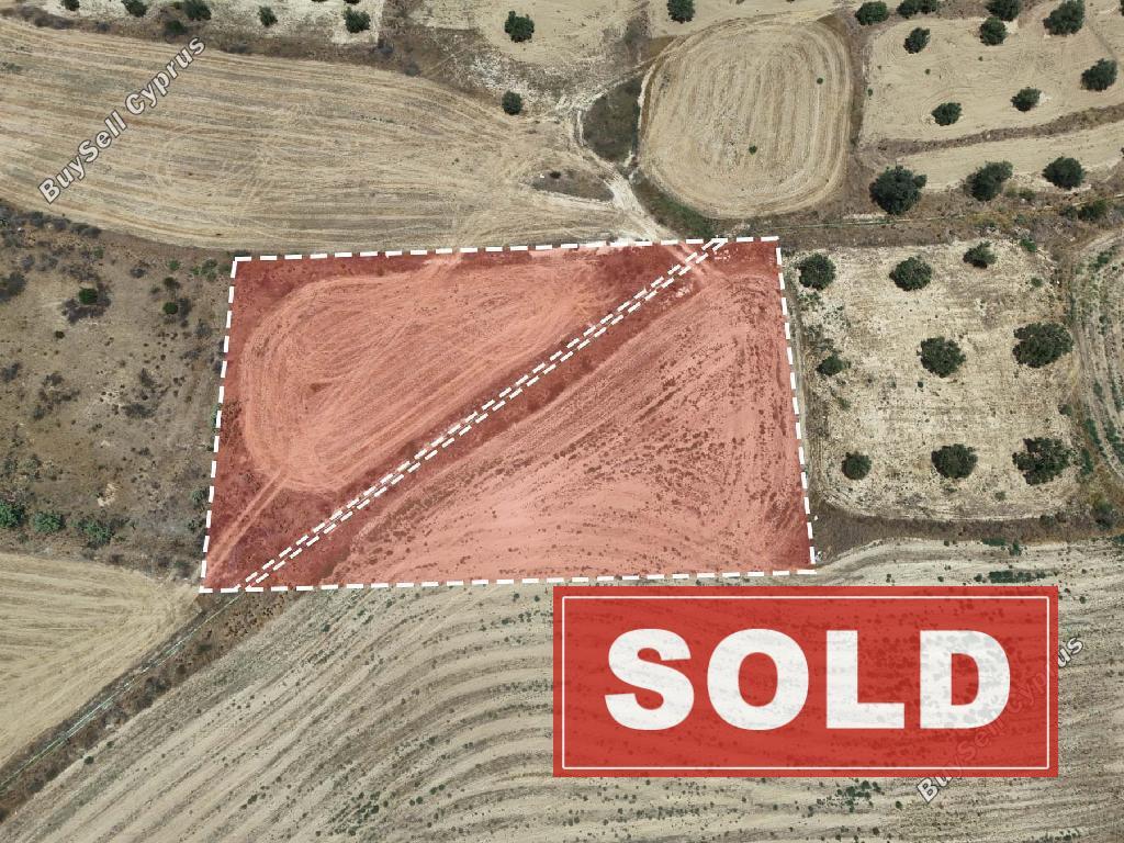 land sold tseri nicosia 1257000 image 12773018