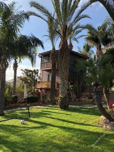 9 bedroom detached house for sale agios athanasios limassol 1548200 image 5891087