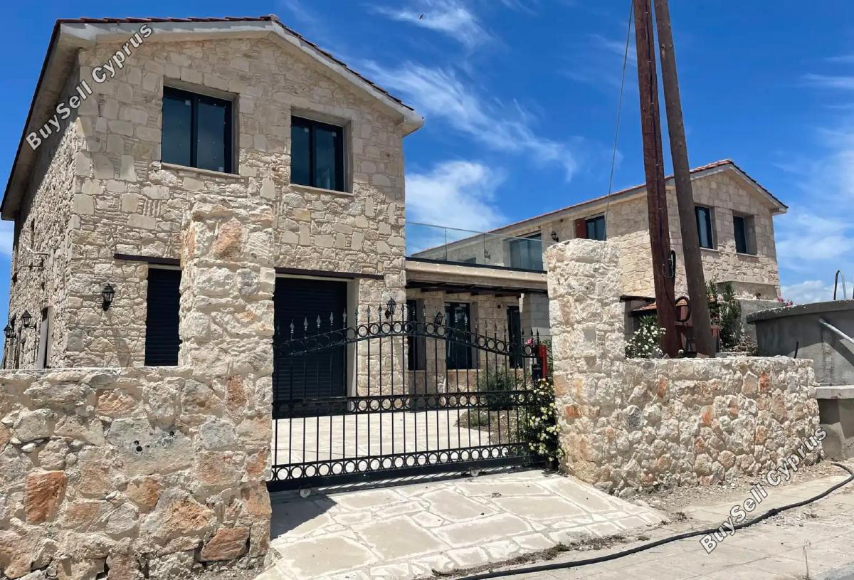 6 bedroom detached house for rent lasa paphos 8362500 image 15179996