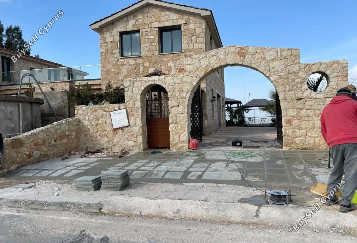 6 bedroom detached house for rent lasa paphos 8362500 image 15180002