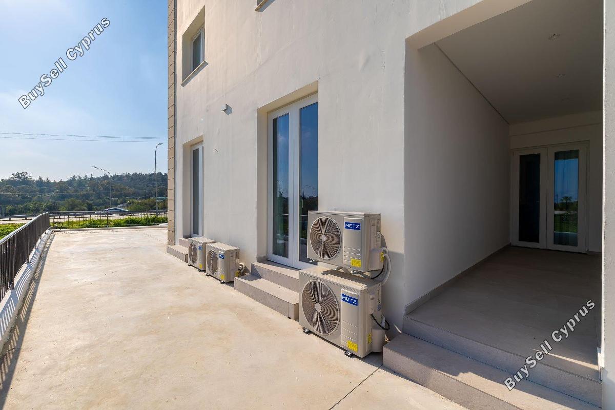 3 bedroom ground floor apartment for sale aradippou larnaca 1660600 image 13791565