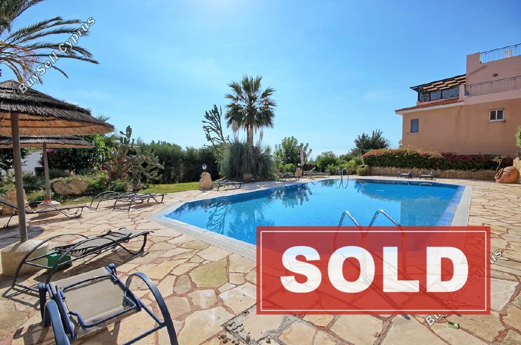 2 bedroom ground floor apartment sold tala paphos 8033310 image 12880655