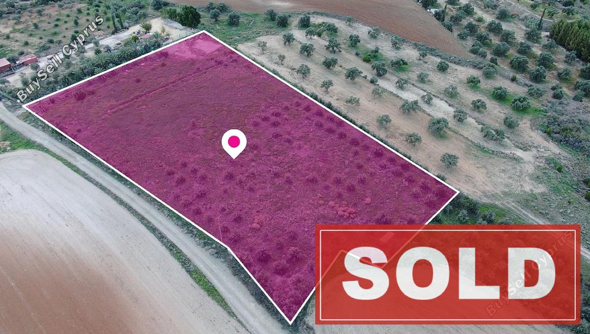 land sold latsia nicosia 1070120 image 2827222