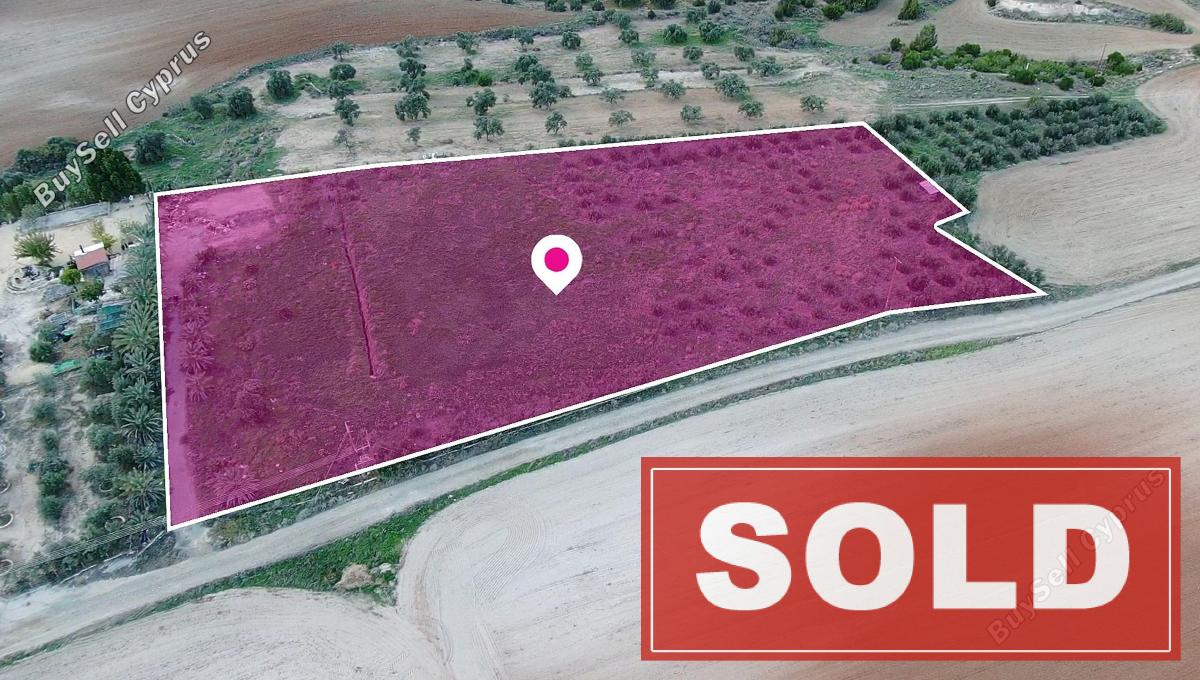 land sold latsia nicosia 1070120 image 2827234