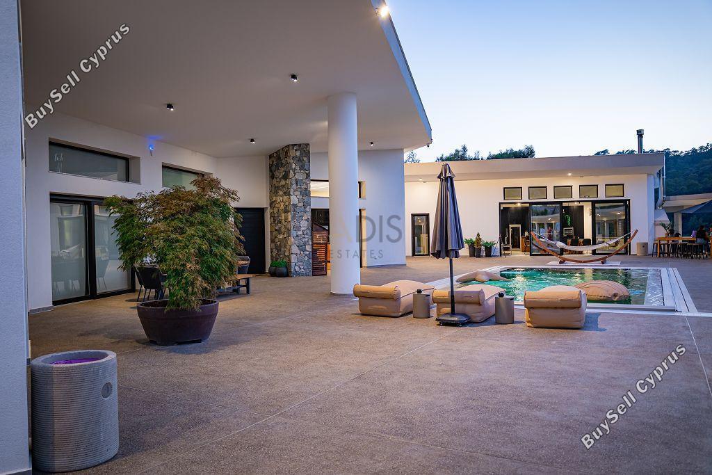 6 bedroom bungalow for sale louvaras limassol 7789040 image 10440105