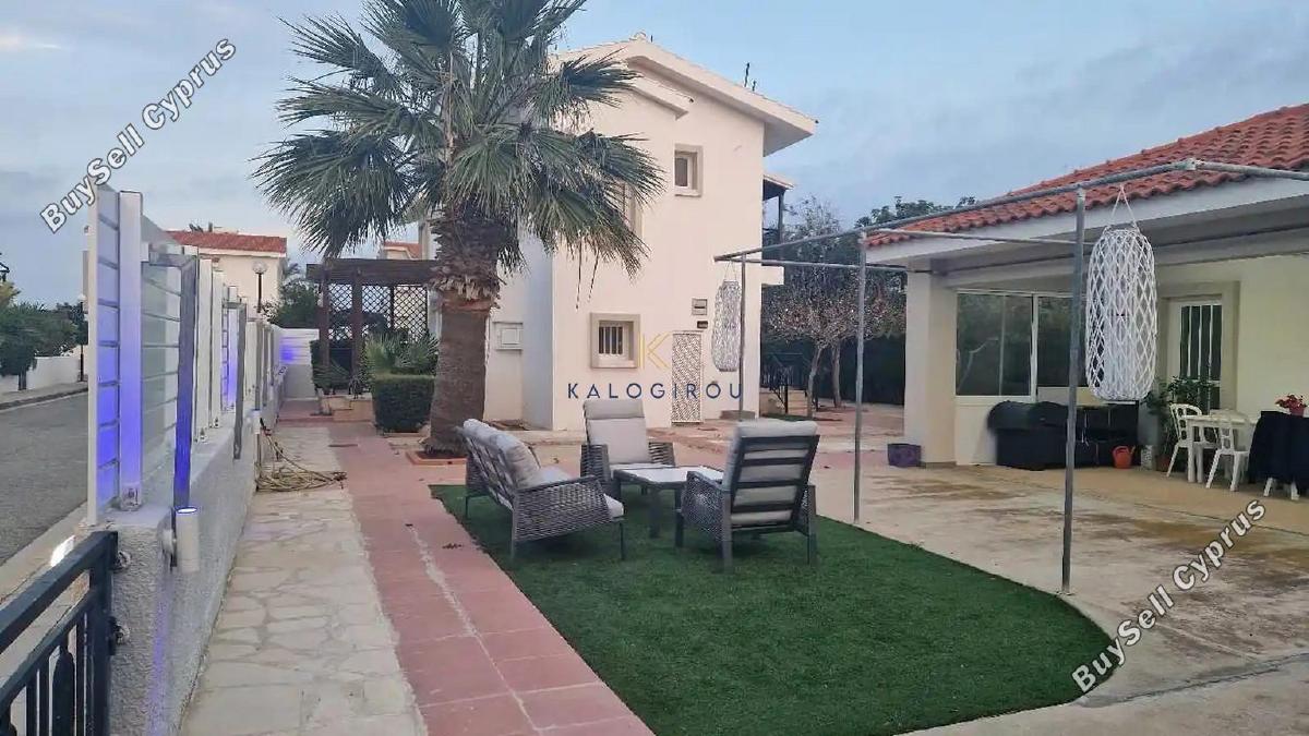 3 bedroom detached house for rent pervolia larnaca 1940340 image 9225998