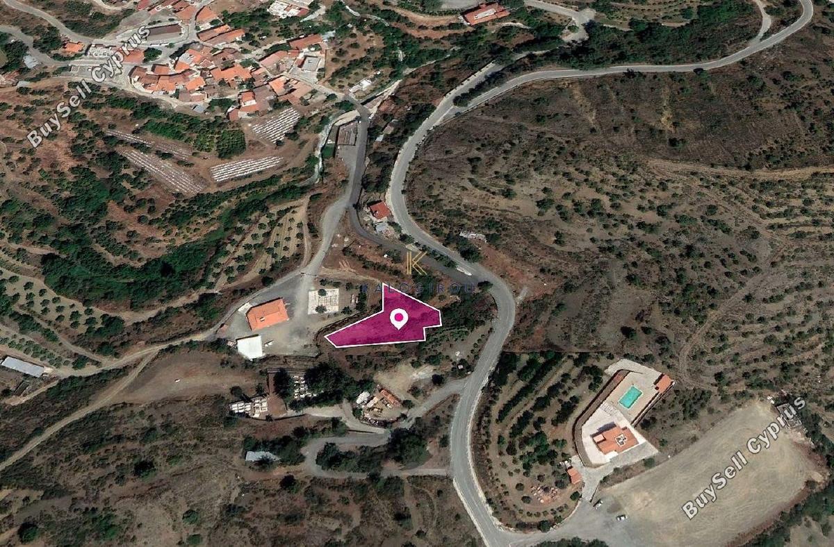 1143 SQM Land for sale in Agioi Vavatsinias, Larnaca 10051145