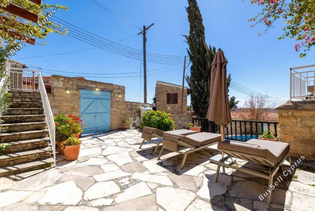 studio hotel for sale tochni larnaca 8675560 image 16057839