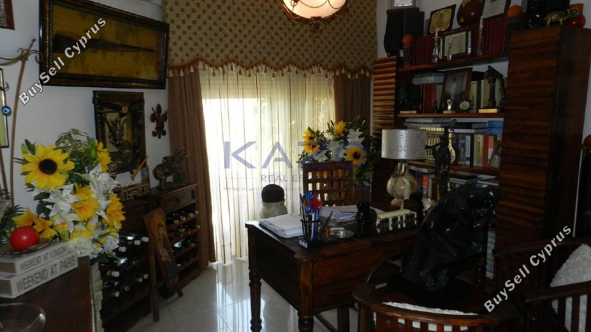 4 bedroom ground floor apartment for sale agia zoni limassol 1868760 image 6897506