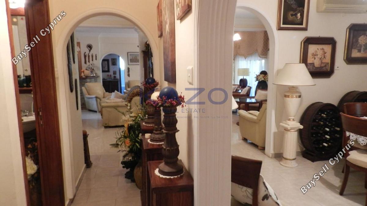 4 bedroom ground floor apartment for sale agia zoni limassol 1868760 image 6897513