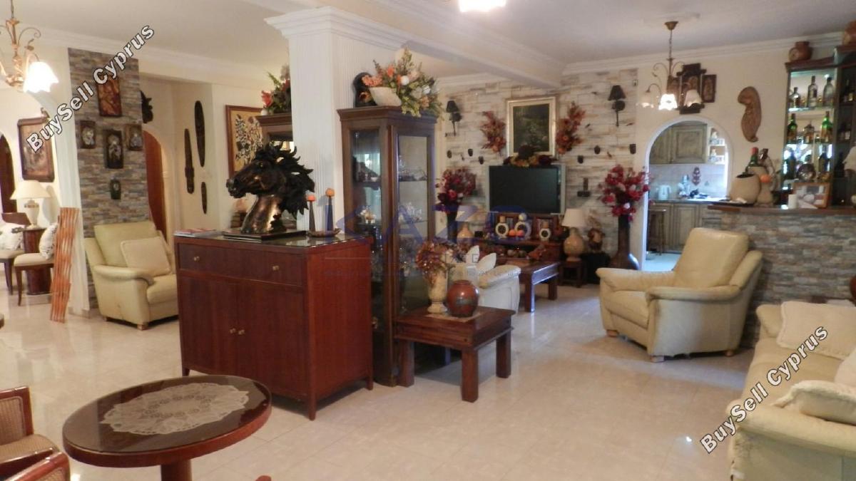 4 bedroom ground floor apartment for sale agia zoni limassol 1868760 image 6897522