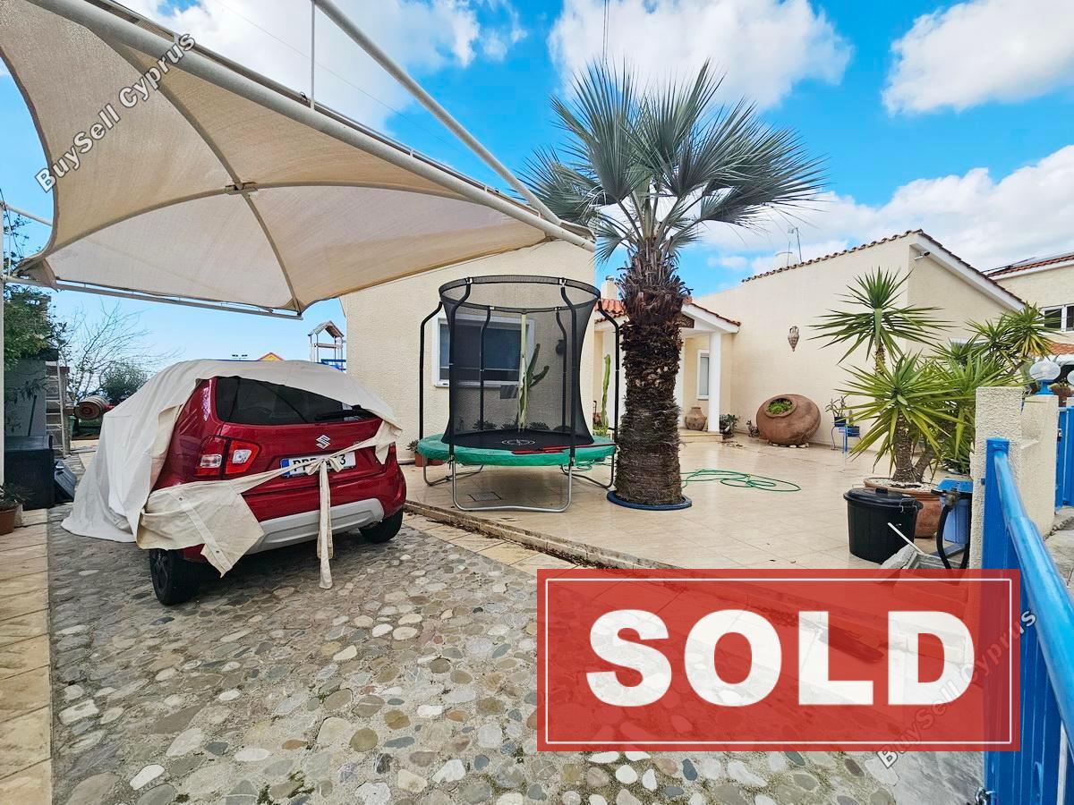 3 bedroom bungalow sold mesa chorio paphos 8087470 image 13138500