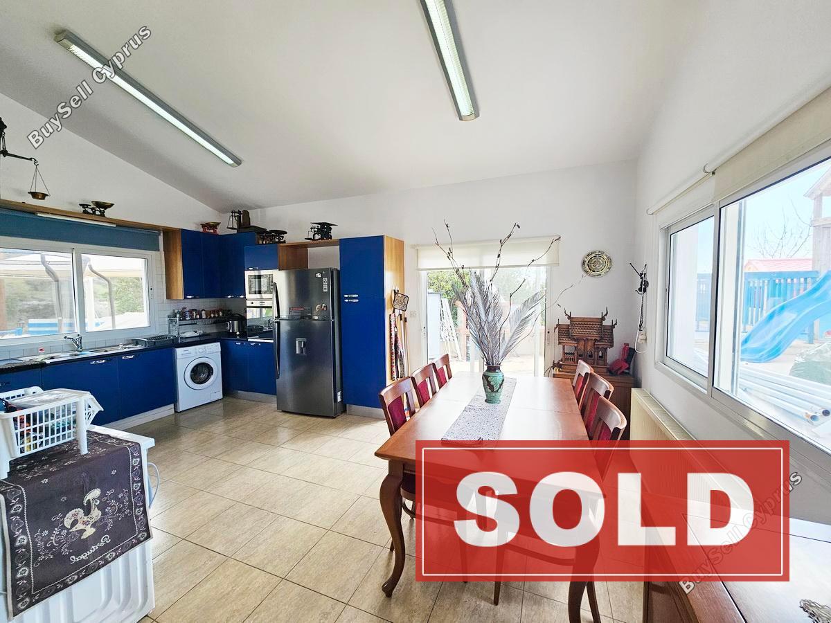 3 bedroom bungalow sold mesa chorio paphos 8087470 image 13138505