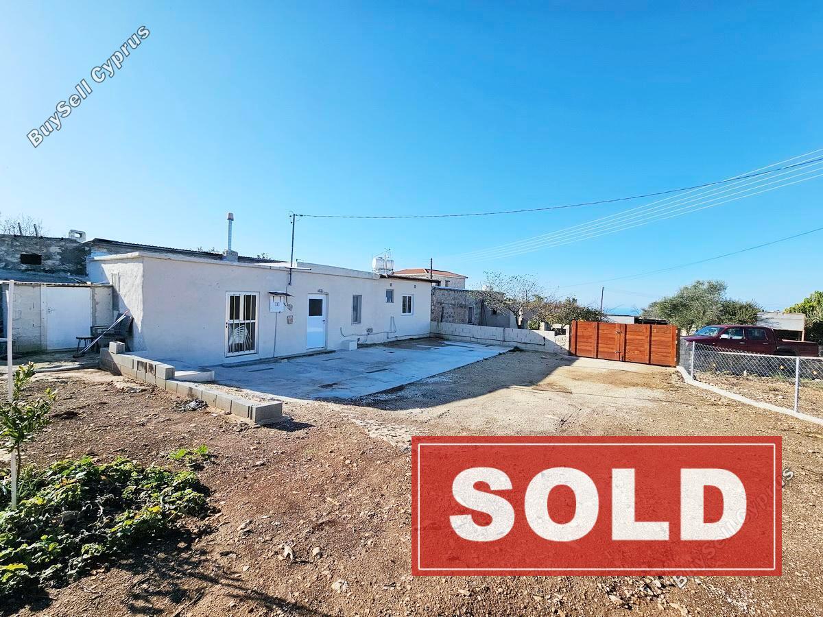 2 bedroom semi detached bungalow sold ineia paphos 1611080 image 4070839