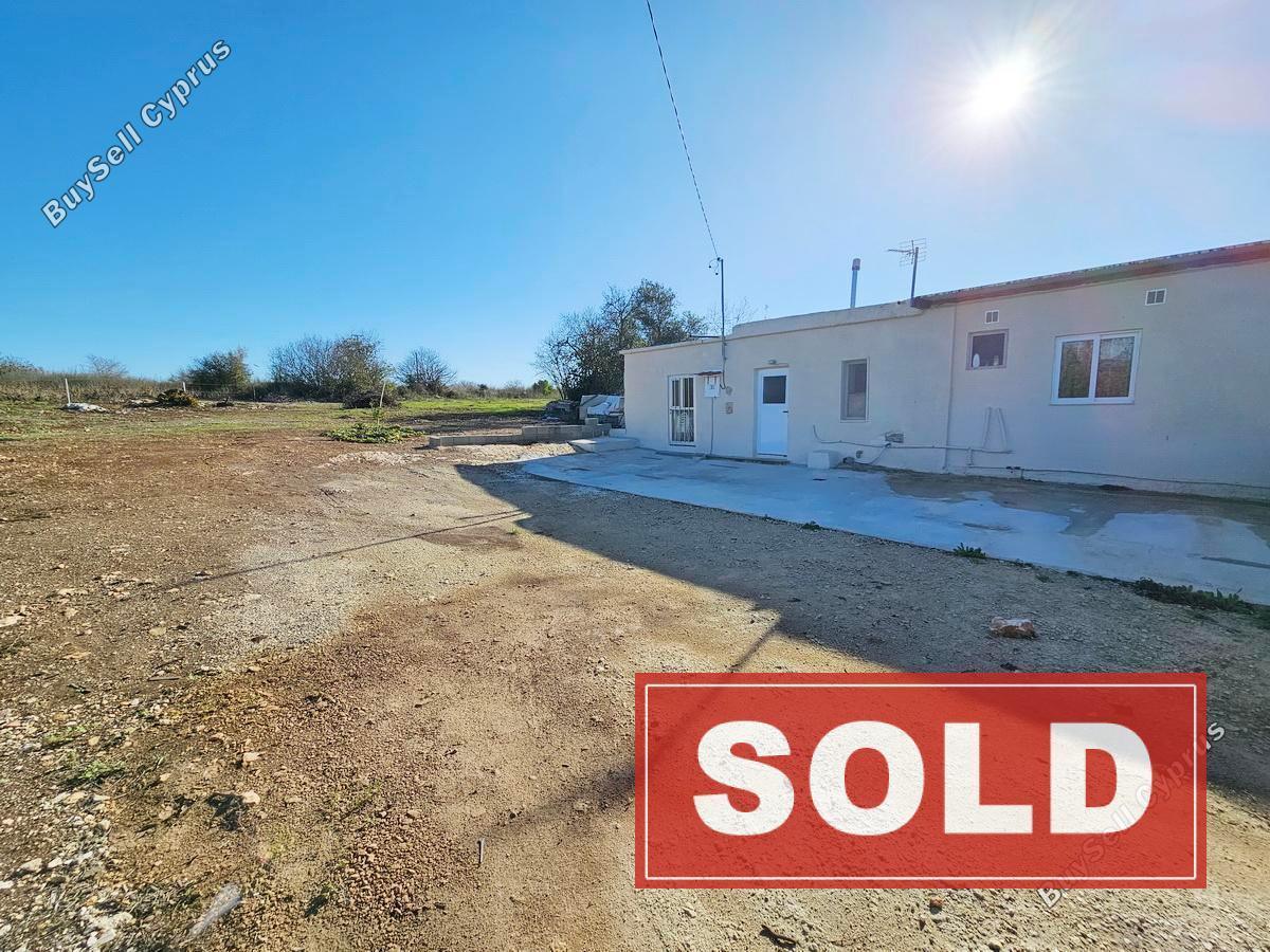 2 bedroom semi detached bungalow sold ineia paphos 1611080 image 4070848