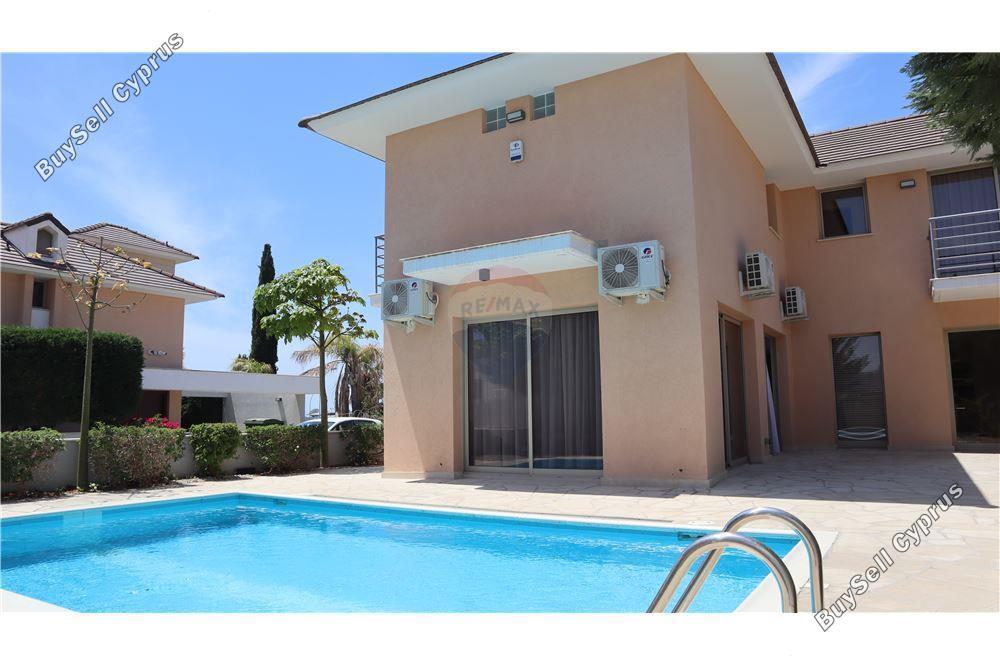 3 Bedroom Detached house for sale in Pyrgos Limassol, Limassol 16716937