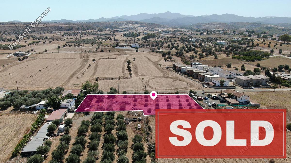 land sold pera orinis nicosia 1203780 image 2807074