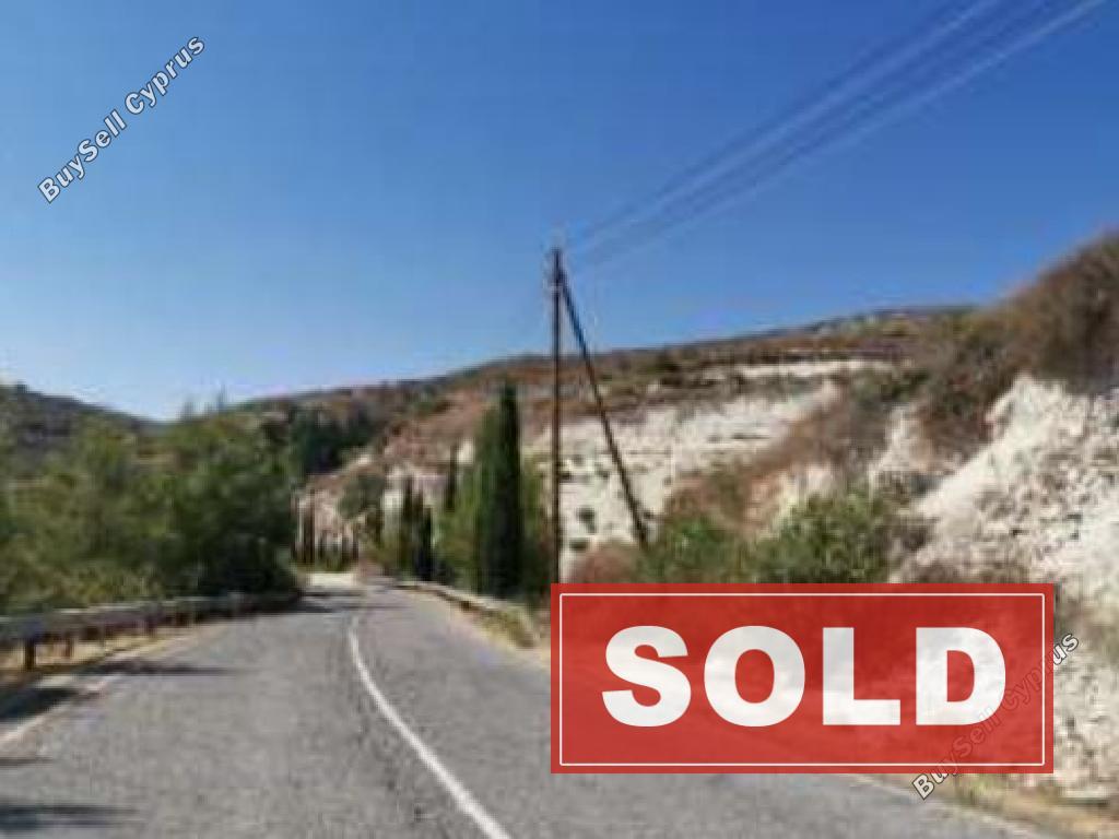 land sold kato drys larnaca 946290 image 3360432