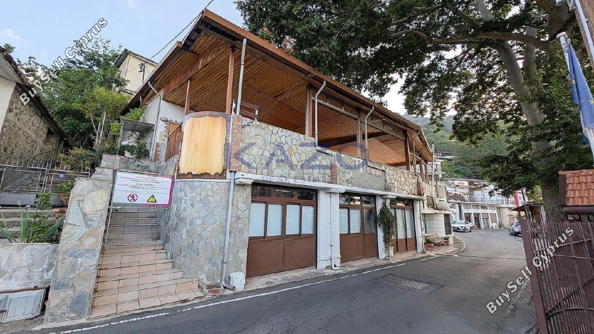 Hotel for sale in Pedoulas, Nicosia 15733615