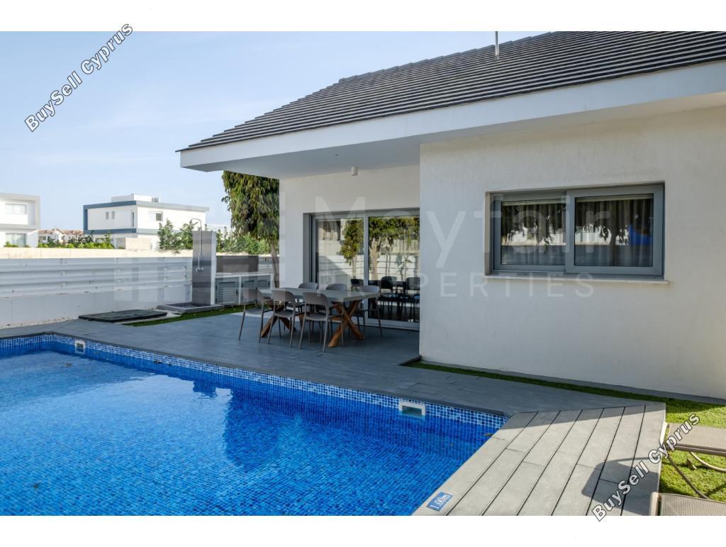 2 bedroom detached house for rent pervolia larnaca 8977901 image 17935885