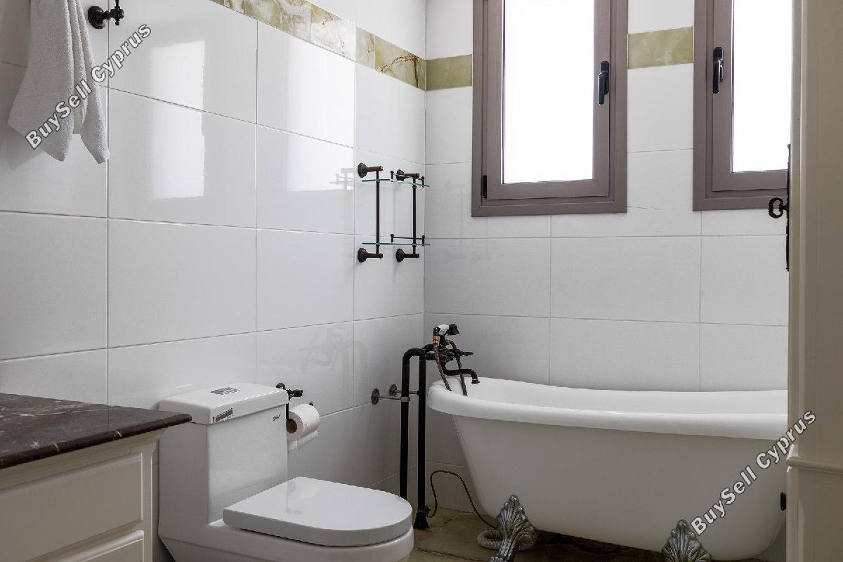 8 bedroom detached house for sale alethriko larnaca 1273331 image 12901955