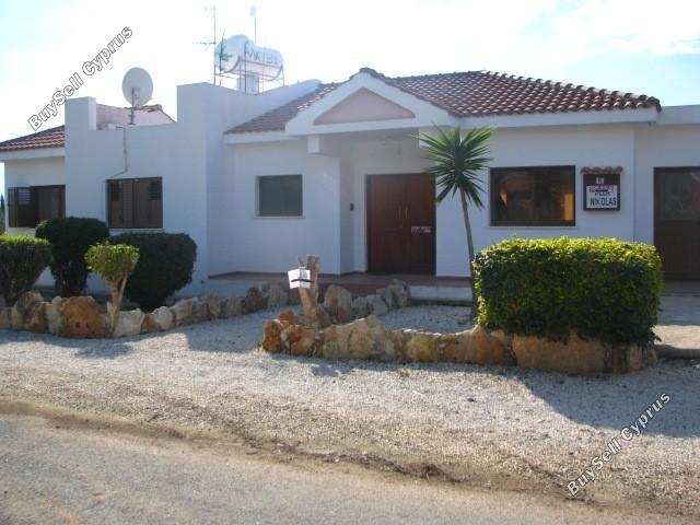 3 bedroom bungalow for sale peyia paphos 7739831 image 12578929
