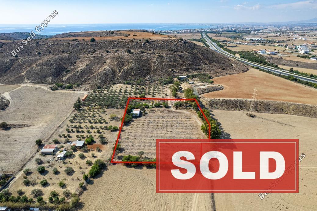 land sold pyla larnaca 1087441 image 1793584