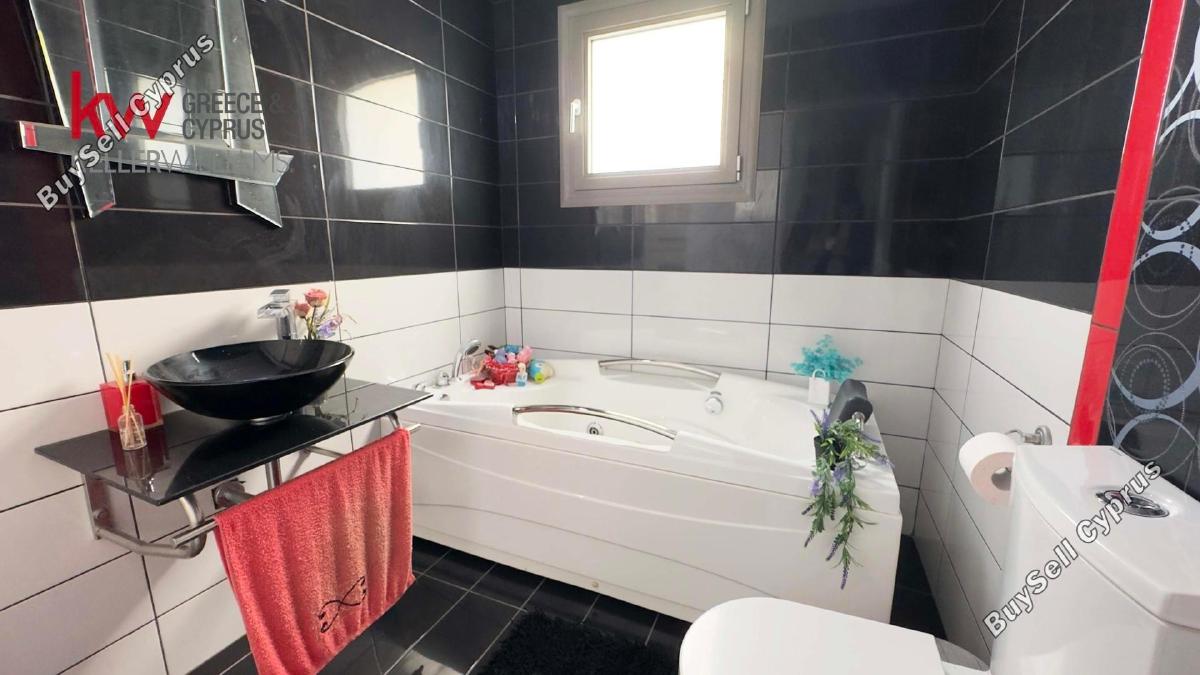 7 bedroom detached house for sale aradippou larnaca 8072151 image 16133835