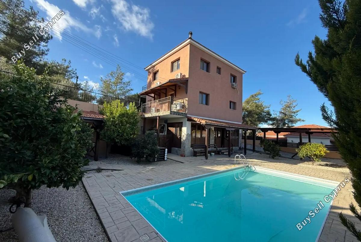 4 Bedroom Detached house for sale in Louvaras, Limassol 15729937