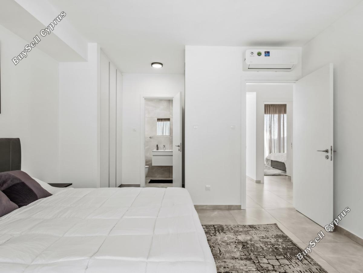 5 Bedroom Detached house for sale in Dromolaxia, Larnaca 16201689