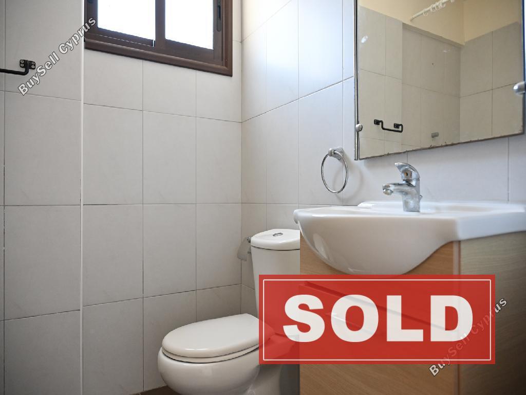 2 bedroom ground floor apartment sold pervolia larnaca 8700471 image 16225282
