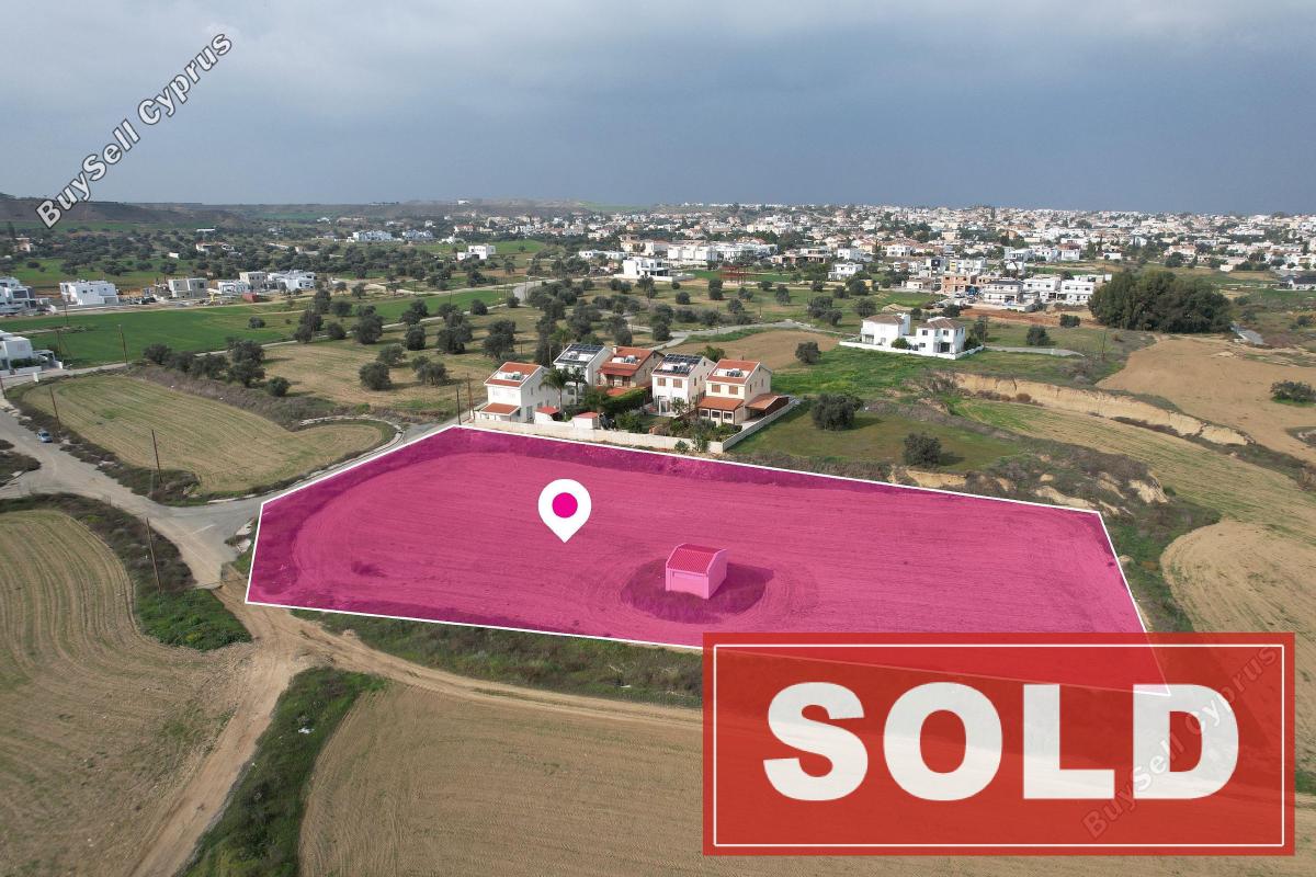 land sold tseri nicosia 1182571 image 4869030