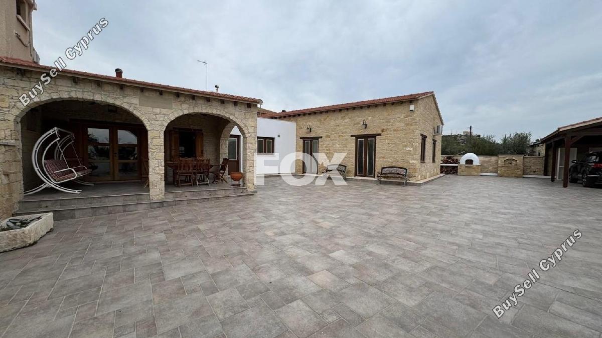 4 bedroom bungalow for rent agios tychonas limassol 1703181 image 14870568