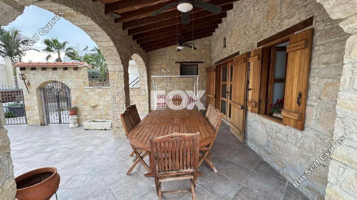 4 bedroom bungalow for rent agios tychonas limassol 1703181 image 14870635