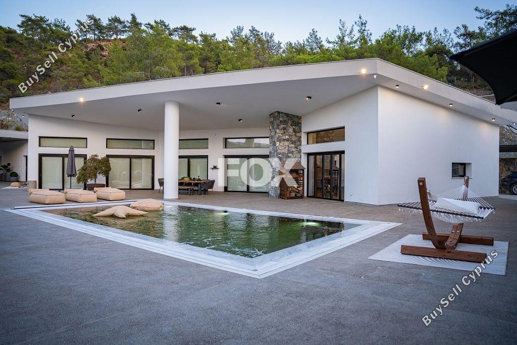 6 Bedroom Bungalow for sale in Louvaras, Limassol 13893849