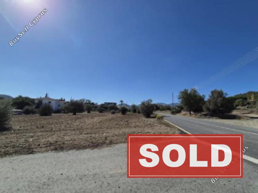 land sold kapedes nicosia 1733091 image 4669926