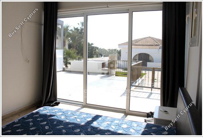 2 bedroom ground floor apartment for rent dekeleia larnaca 8585691 image 15679842