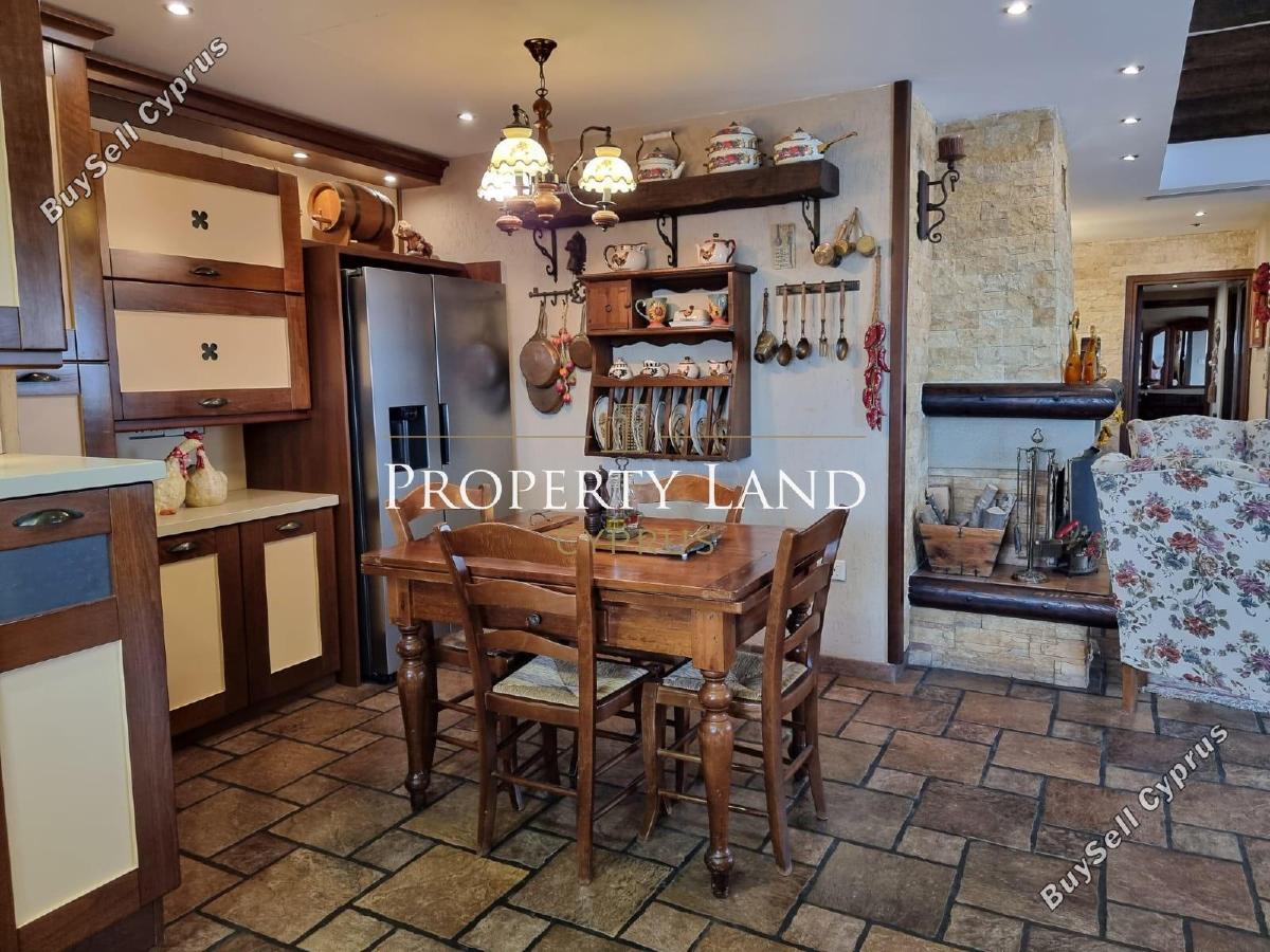 3 bedroom apartment for rent chrysopolitissa larnaca 8500002 image 17834369