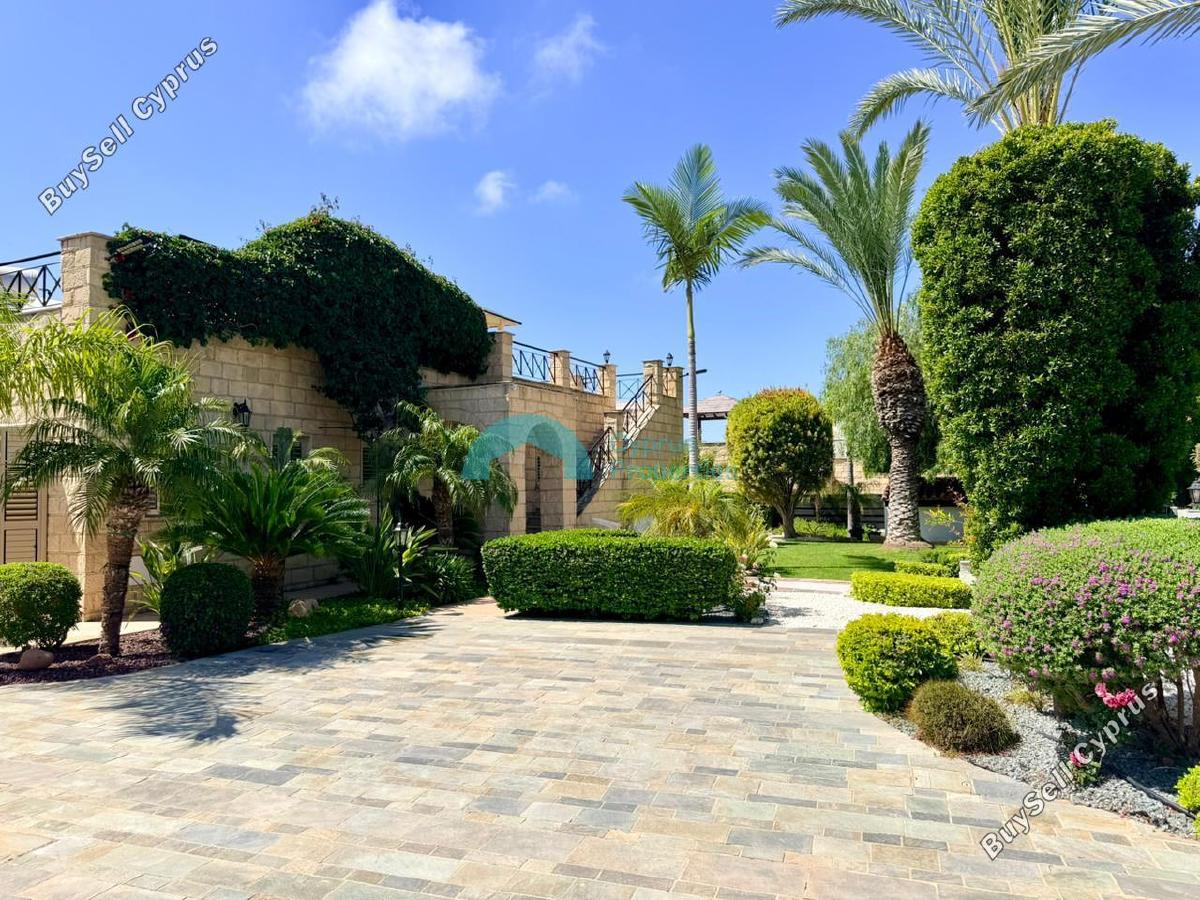 3 Bedroom Detached house for sale in Coral Bay, Paphos 17226856