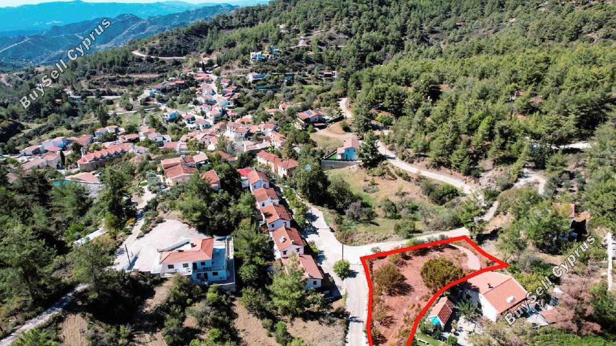 1300 SQM Land for sale in Vavatsinia, Larnaca 5657580