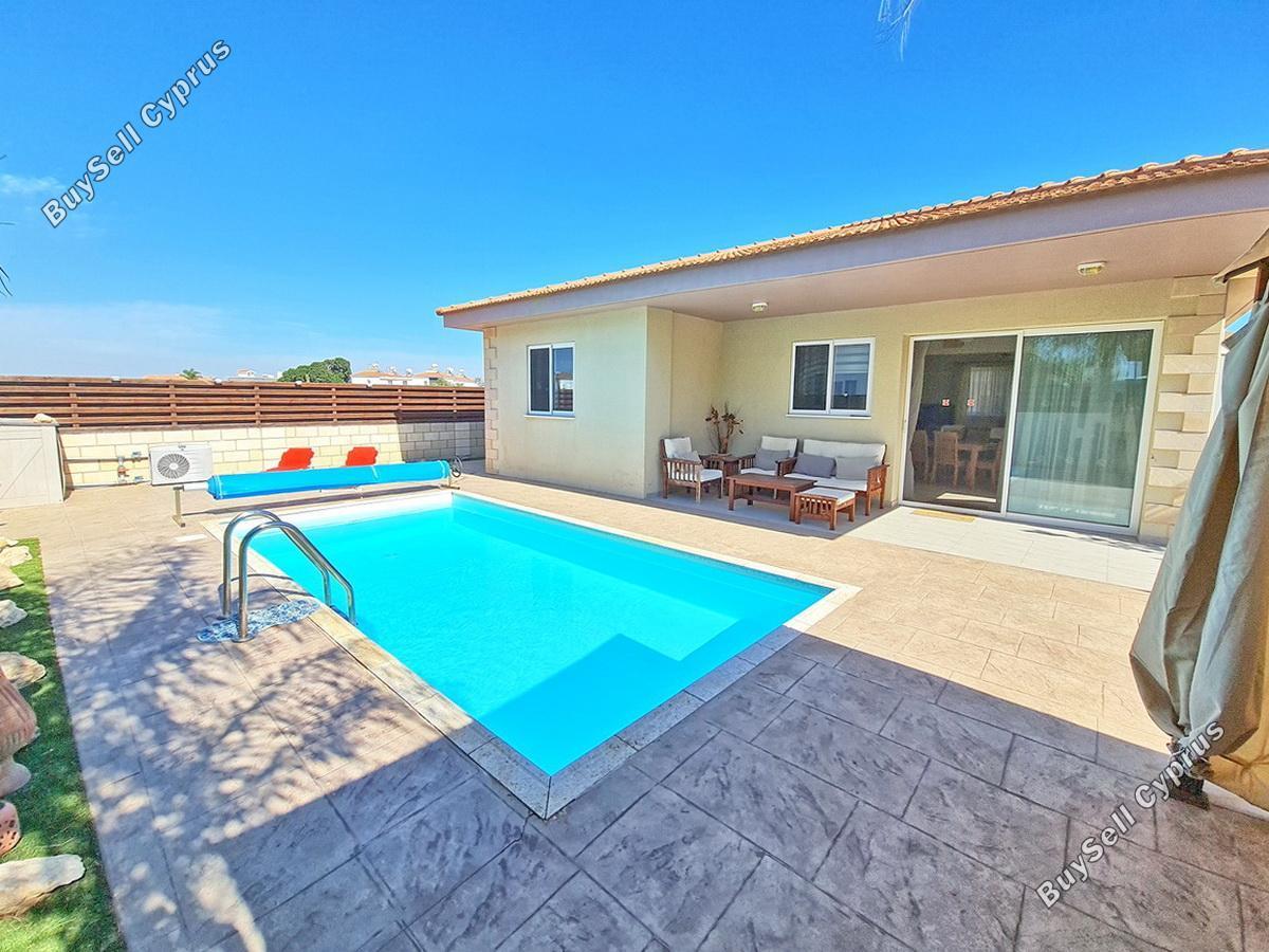 2 bedroom bungalow for sale xylofagou larnaca 1580162 image 3963582