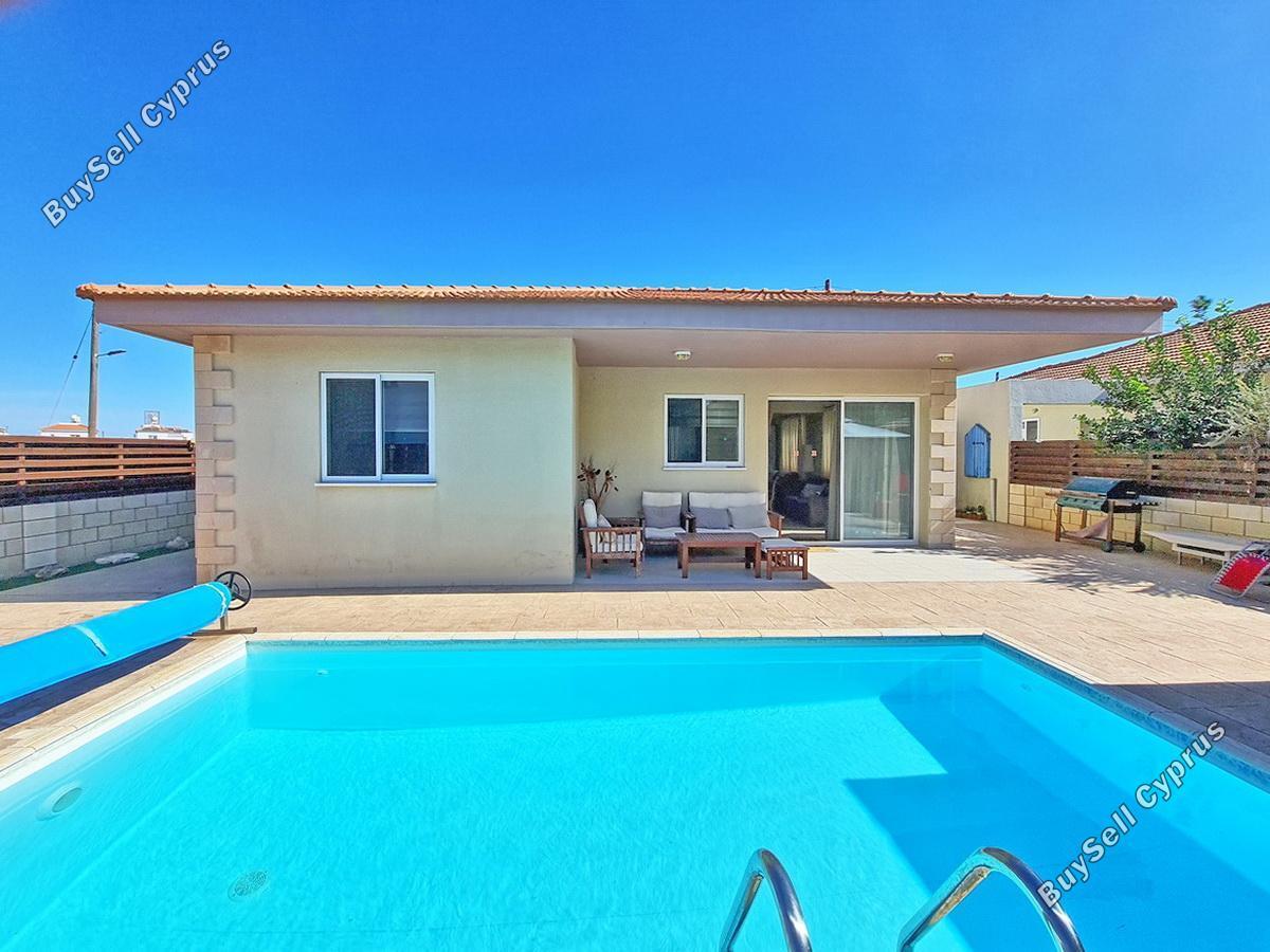 2 bedroom bungalow for sale xylofagou larnaca 1580162 image 3963586