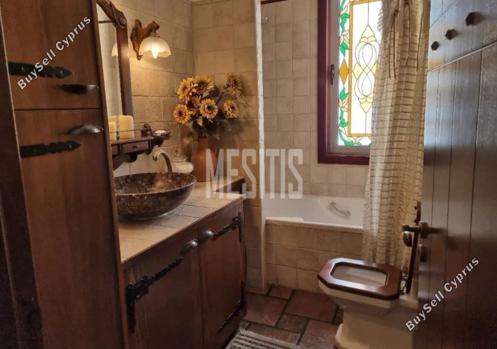 3 bedroom apartment for rent faneromeni larnaca 8458362 image 16285861