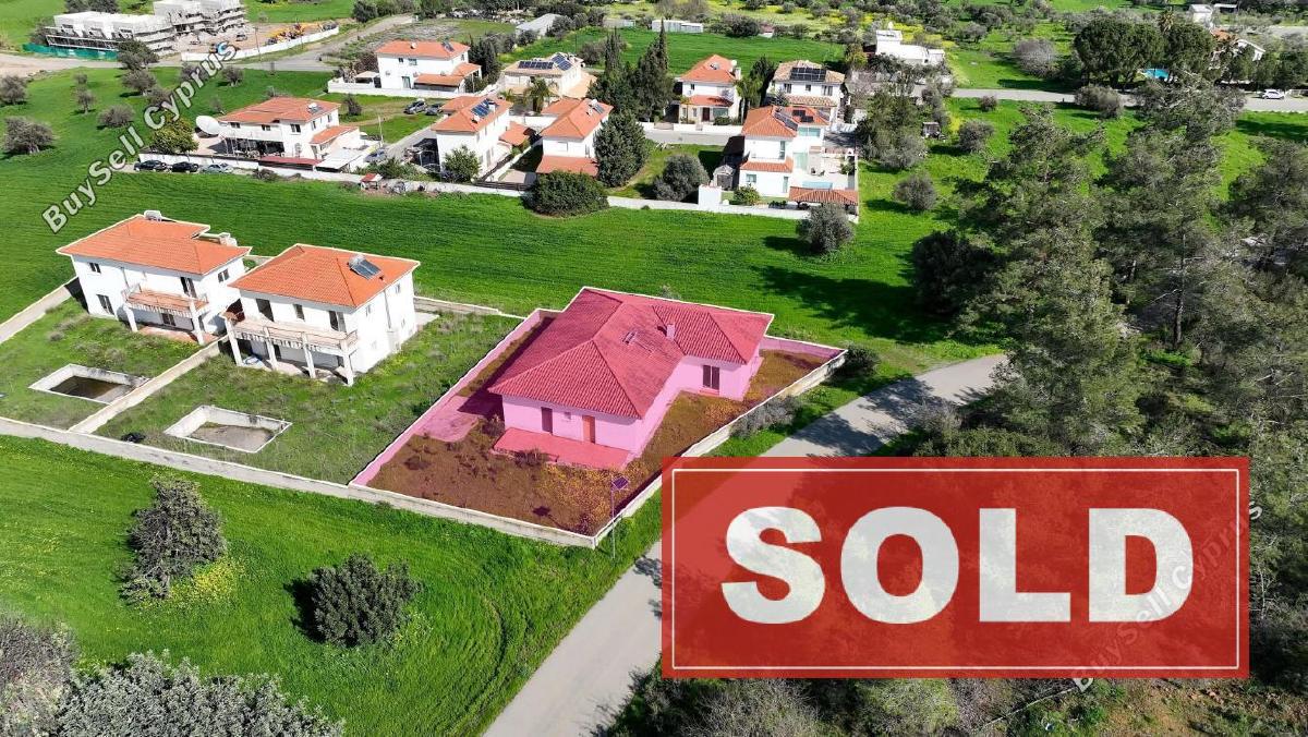 3 bedroom detached house sold pyrga larnaca 8382072 image 14701841