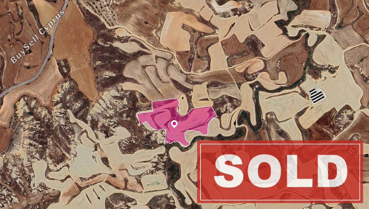 land sold pera orinis nicosia 1213172 image 3553670