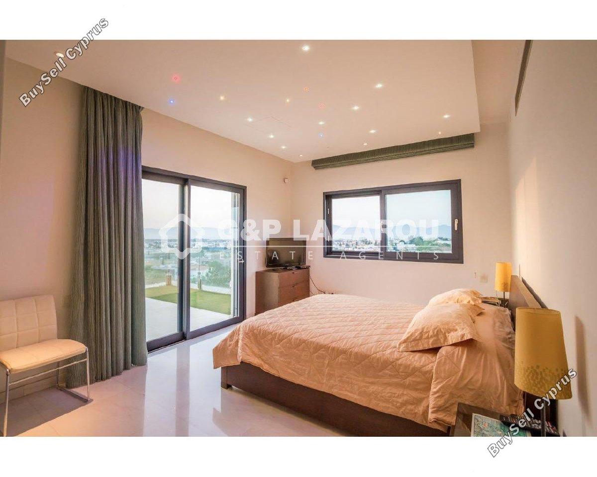 8 bedroom detached house for rent strovolos nicosia 1685472 image 9299985