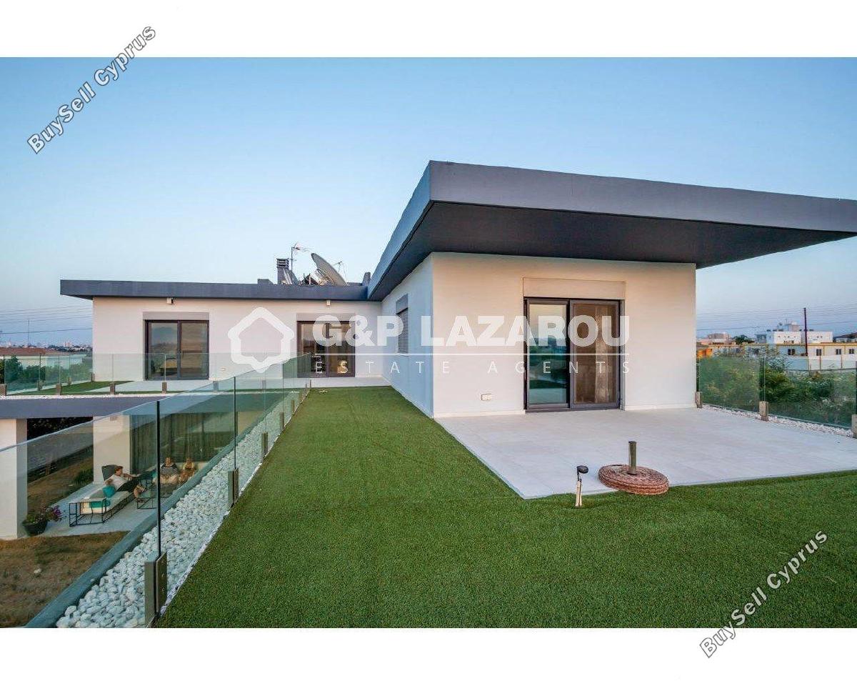 8 bedroom detached house for rent strovolos nicosia 1685472 image 9299992