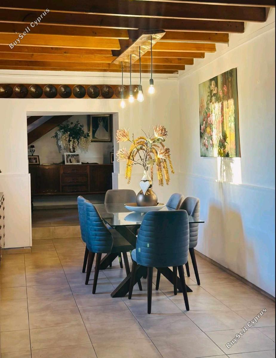 6 Bedroom Detached house for sale in Anglisides, Larnaca 16186507