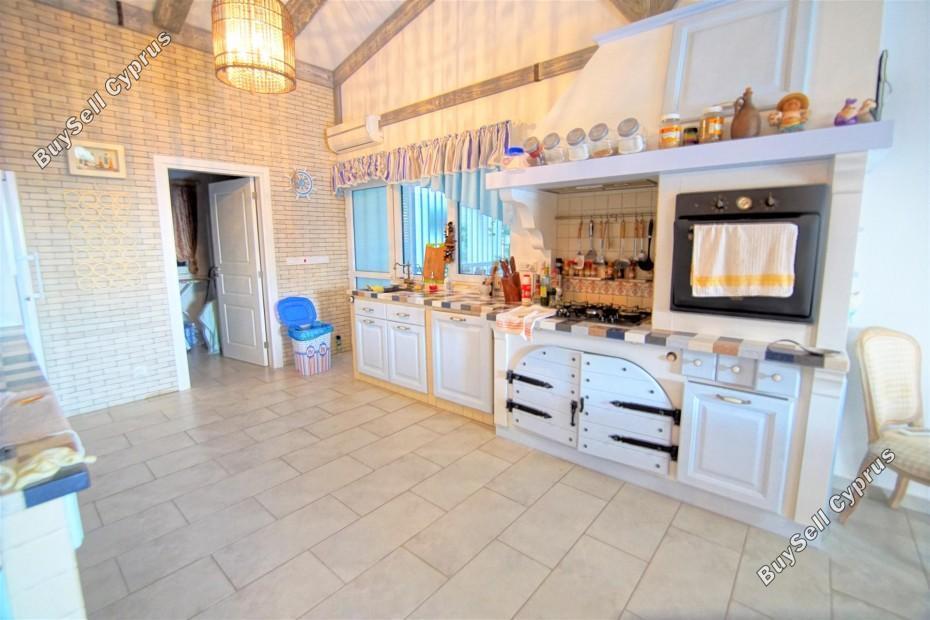 6 bedroom bungalow for sale coral bay paphos 7739682 image 11753284